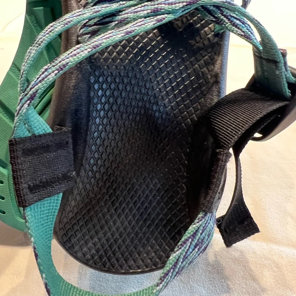 CHACO Womens size 9 - Picture 9 of 10